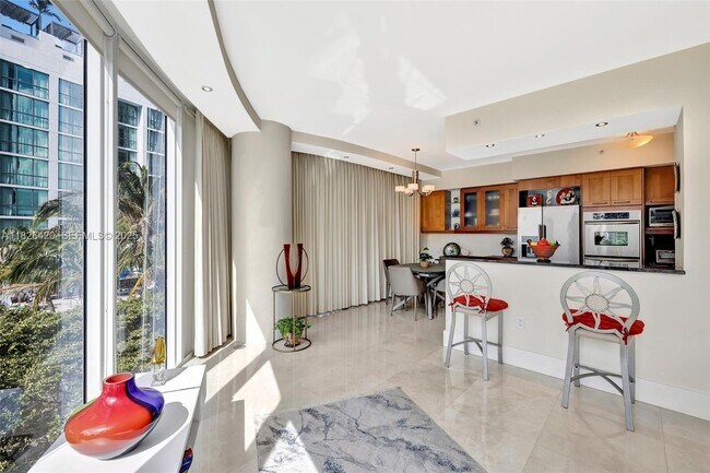 Building Photo - 333 Las Olas Way