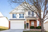 Building Photo - 4 Bedroom Pet-Friendly Home in Charlotte, NC with Main Street Renewal