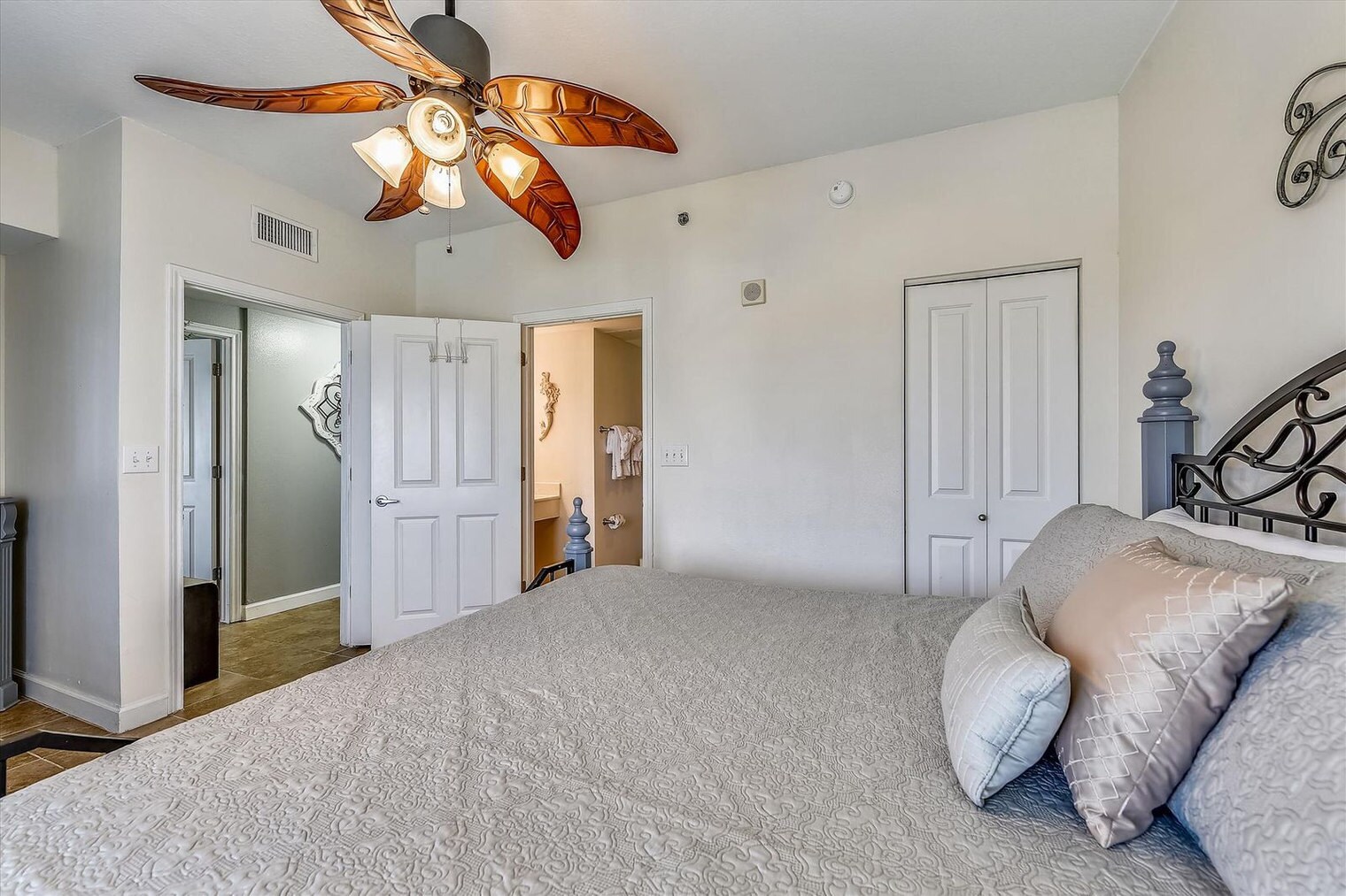 Building Photo - 104 Gulfside Ct