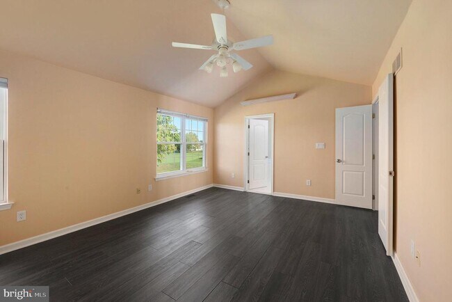 Building Photo - 131 Gleneagles Dr