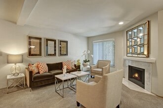 Building Photo - Windsong