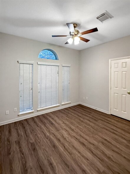 Building Photo - 3310 N Mason Rd