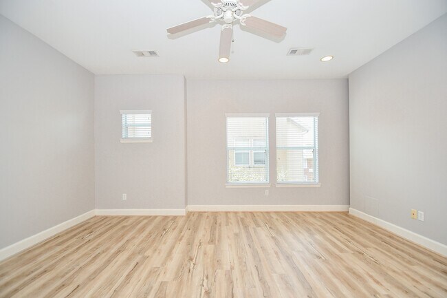 Building Photo - 3507 Mosley Ct