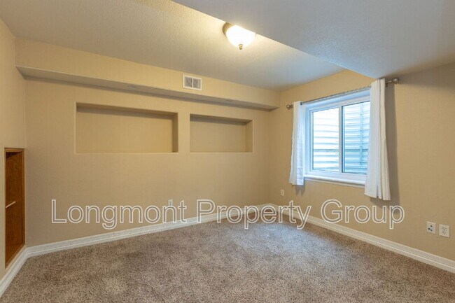 Building Photo - 4964 Shenandoah Ave