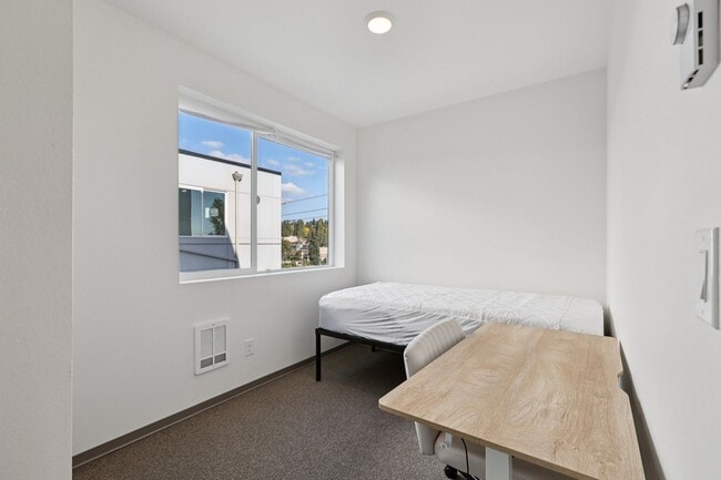 Building Photo - Brand-new 6B3B Townhouse near UW starts from $799/room.