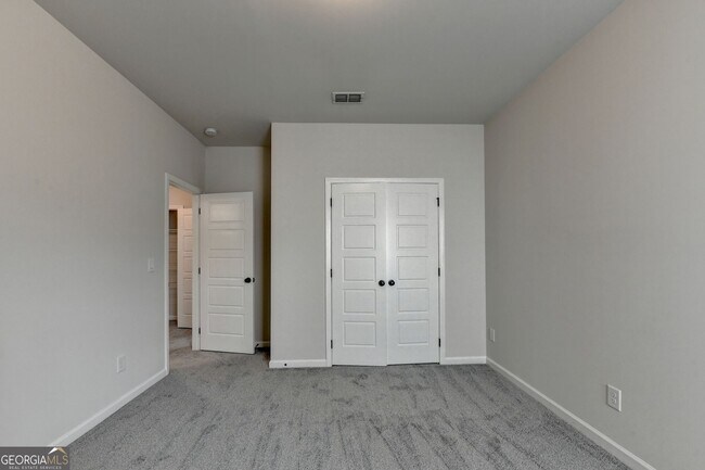 Building Photo - 1854 Westfall Lndg