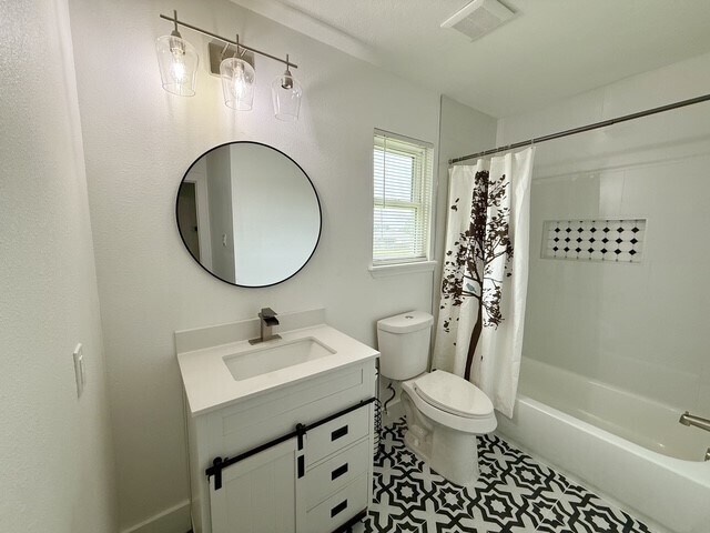 Building Photo - 3419 Southdown Dr