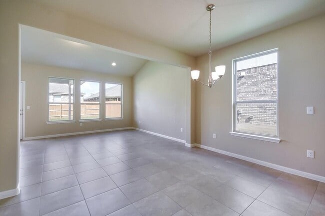 Building Photo - 621 Carly Ann Ln