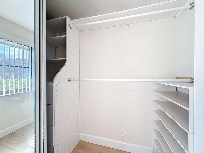 Building Photo - 9278 Ketay Cir