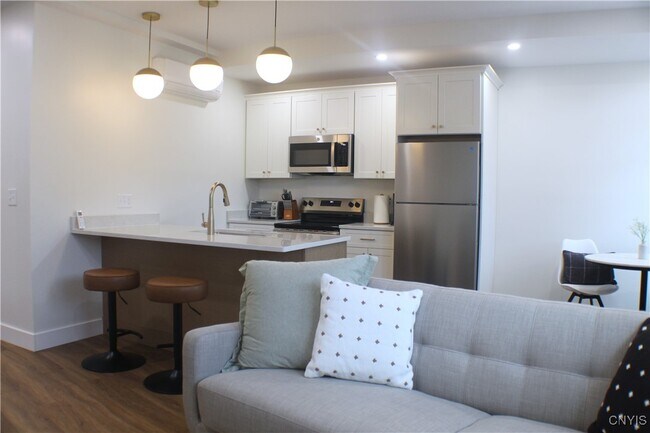 Primary Photo - 110 Hotel St