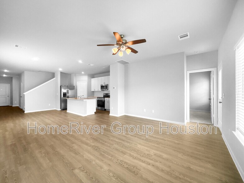 Building Photo - 632 Levine Ct