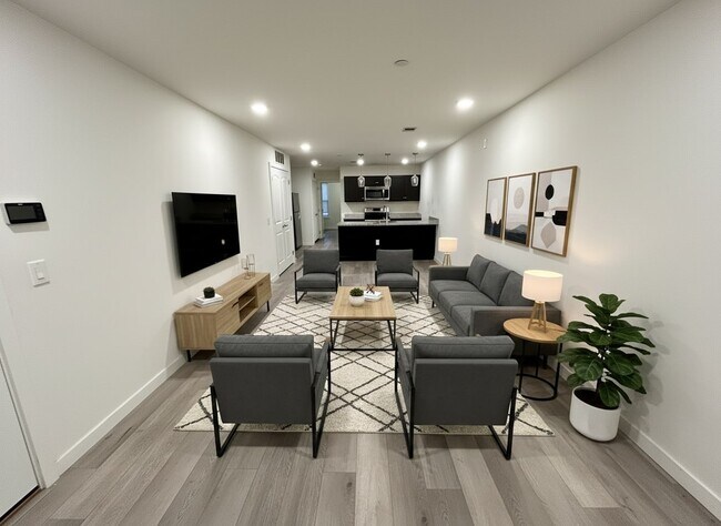 Primary Photo - 3104 N Broad St