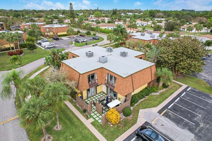 Building Photo - 110 N Delaware Blvd