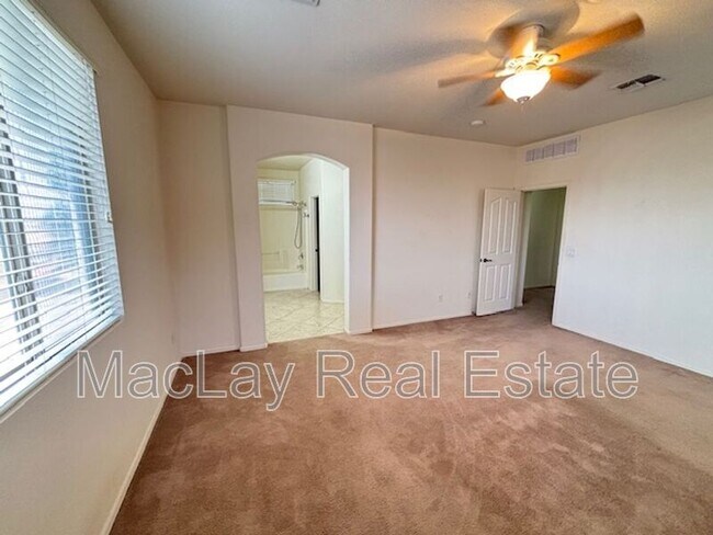 Building Photo - 4230 S Mariposa Dr
