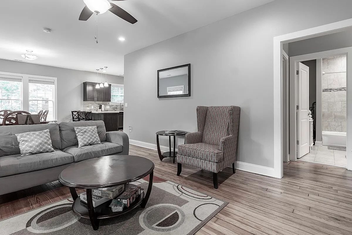 Building Photo - 1339 Hixson Pike