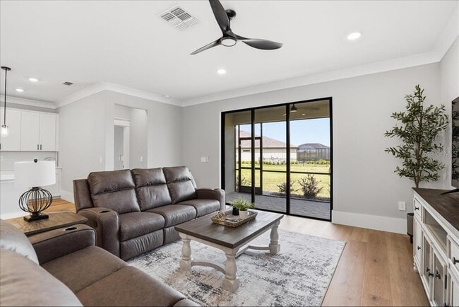 Building Photo - 15161 Serene Shrs Lp