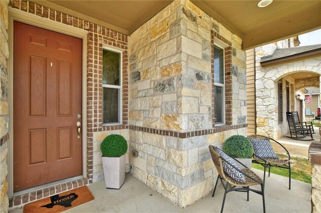 Building Photo - 311 Jarbridge Dr