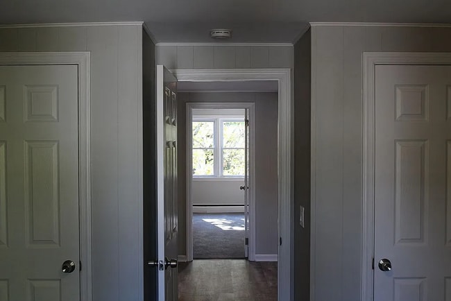 Building Photo - 35 Clark St