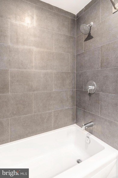 Building Photo - 3449 Scotts Ln