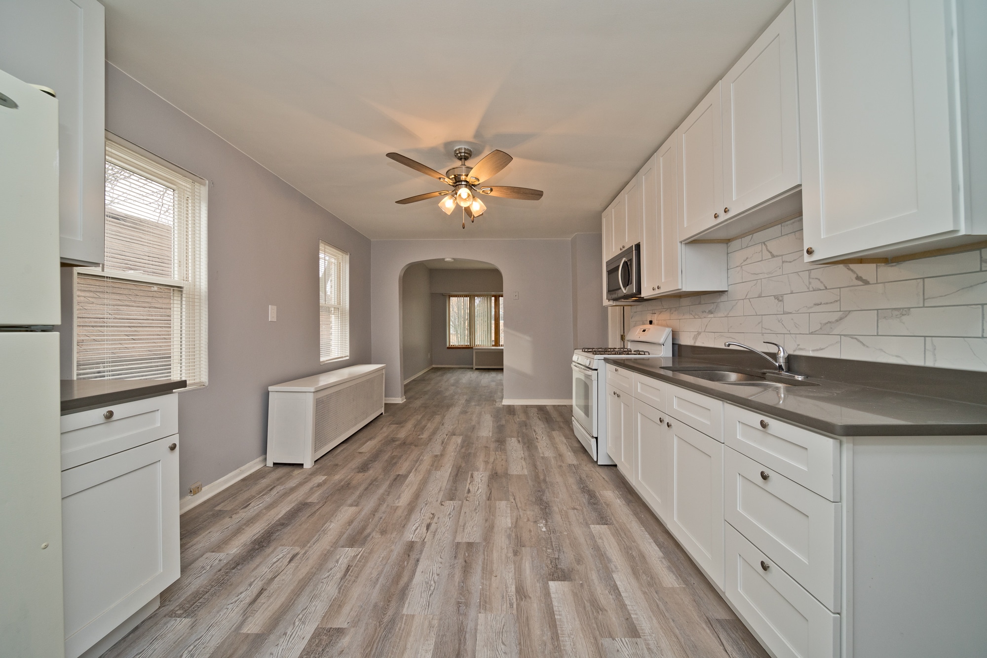 Building Photo - 3641 S Union Ave