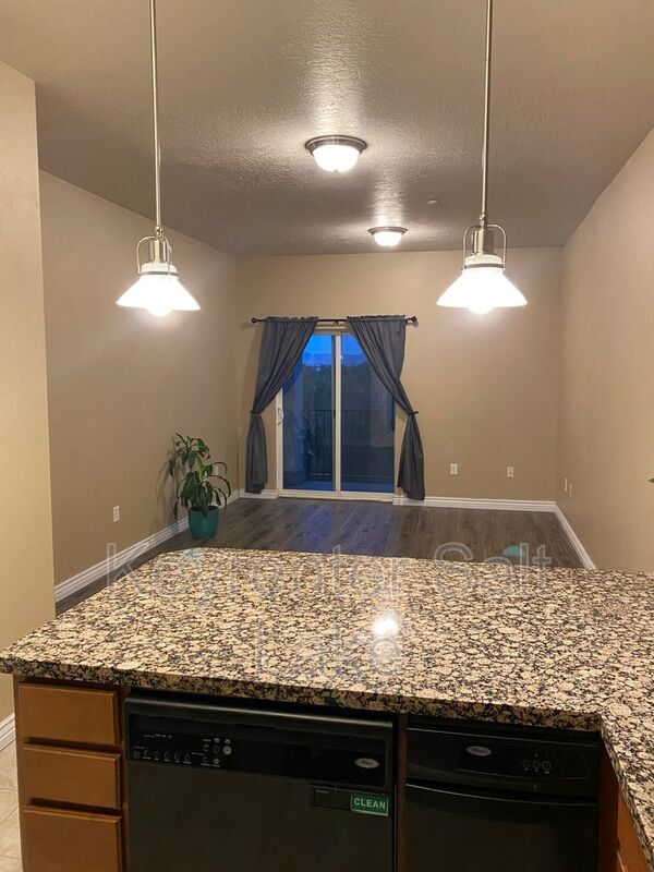 Building Photo - 1174 E 3300 S