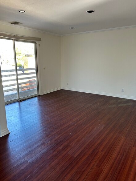 Building Photo - 1825 Keeler St