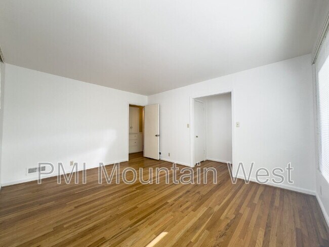 Building Photo - 2141 S 1700 E