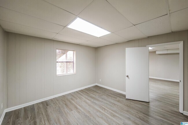 Building Photo - 21264 Royal Dr