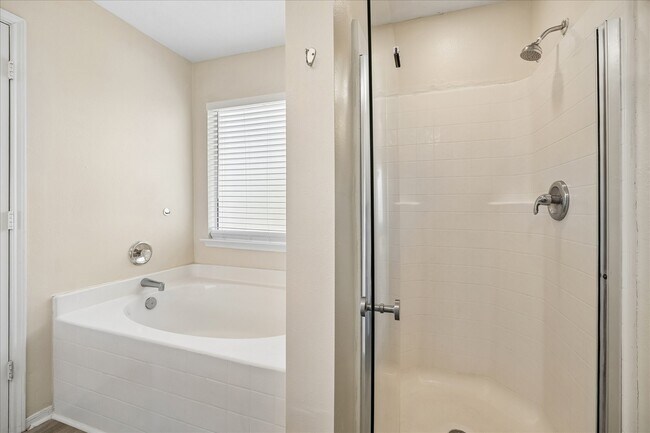 Building Photo - 21914 Willow Downs Dr