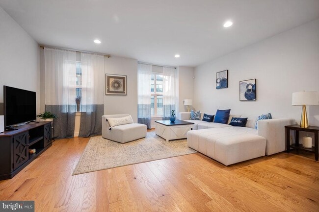 Building Photo - 5509 Valmarana Way