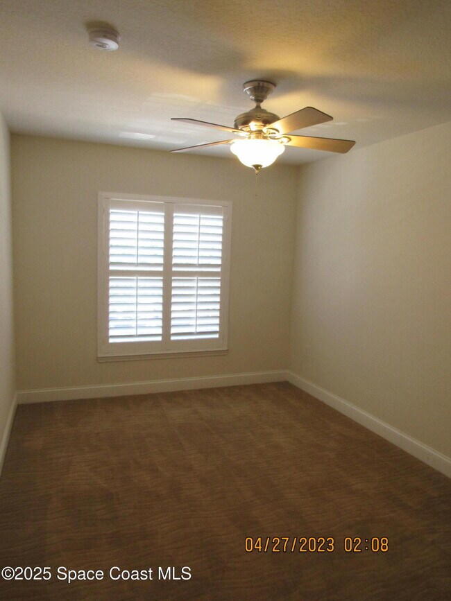 Building Photo - 302 King Neptune Ln