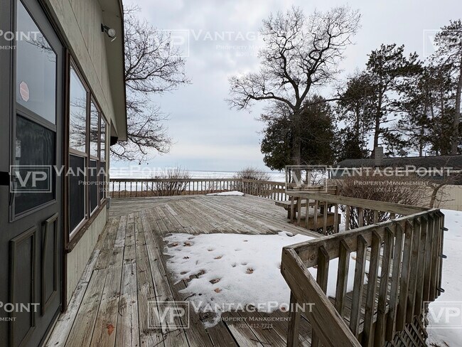 Building Photo - N1814 Shore Dr