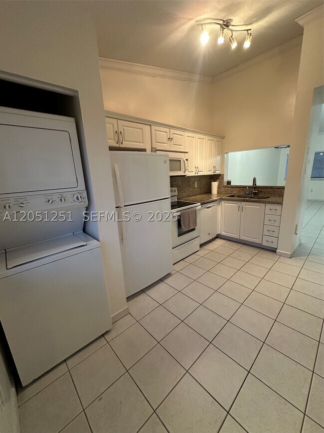 Building Photo - 6466 SW 130th Pl