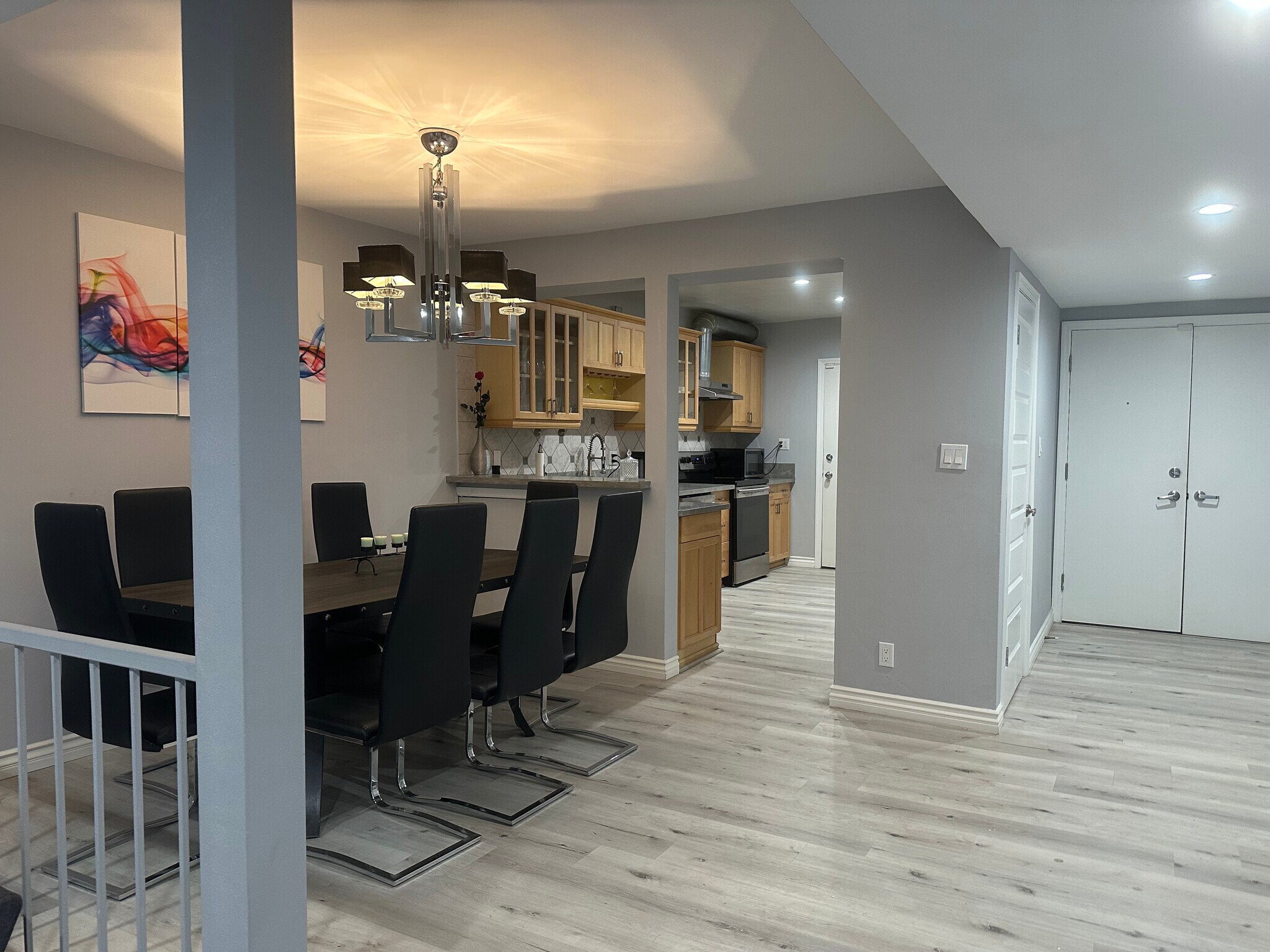 Building Photo - 4807 Woodley Ave