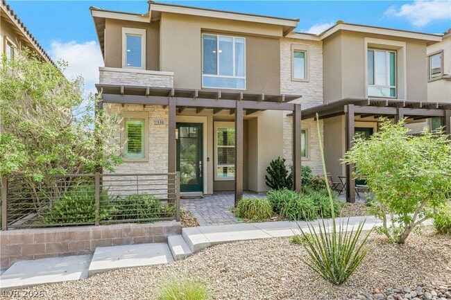 Building Photo - 11696 Redwood Mountain Ave