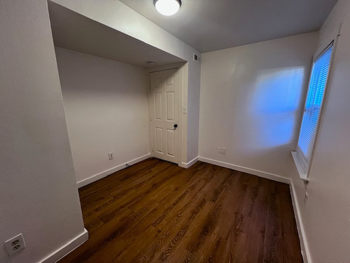 Building Photo - 699 30th St