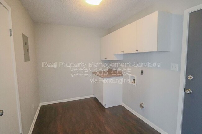 Building Photo - 3808 32nd St