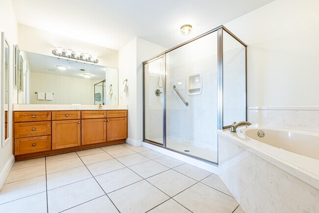 Building Photo - 43 Cassine Way