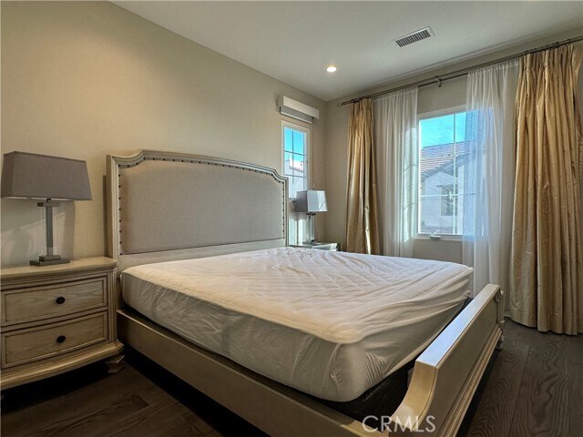 Building Photo - 135 Oceano