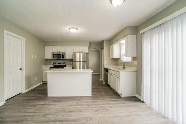 Building Photo - 1021 Okatie Dr