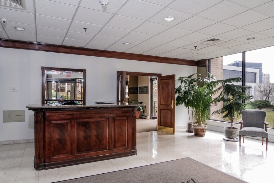 Attended lobby within professionally managed building. - 25 Rockledge Ave