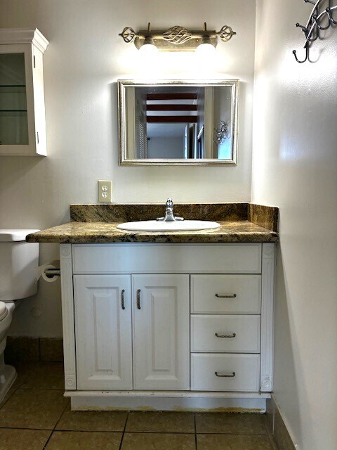 Building Photo - 2500 NE 135th St