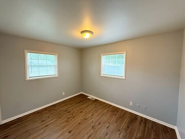 Building Photo - 3153 Normandy Rd