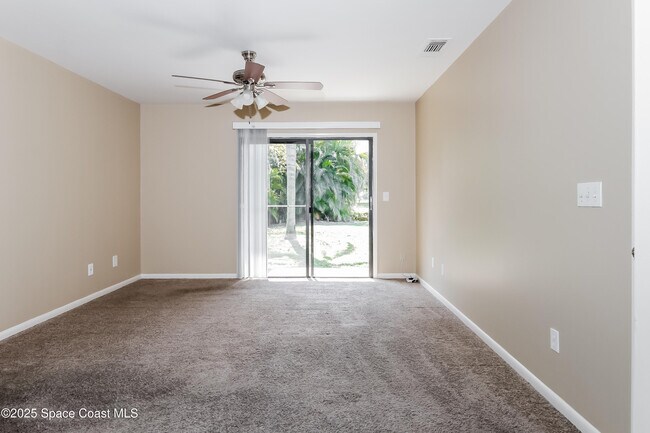 Building Photo - 6621 Fort Pierce Blvd