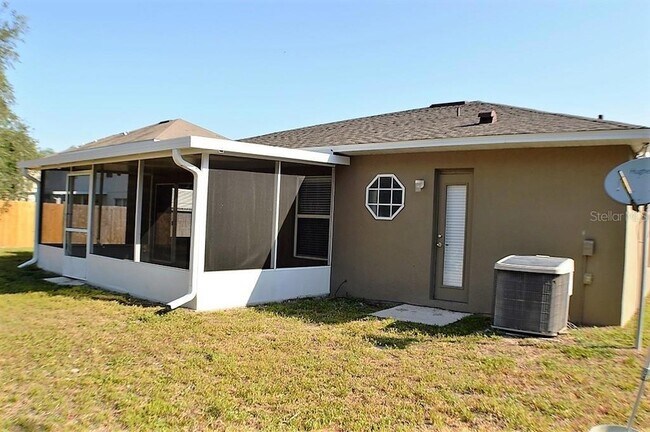 Building Photo - 1017 Tawny Eagle Dr