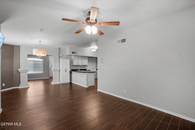 Building Photo - 4081 Tierra Bronce Dr