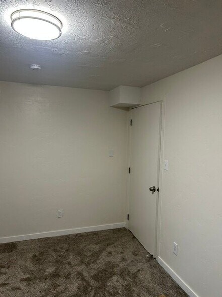 Building Photo - 723 N Adamswood Rd