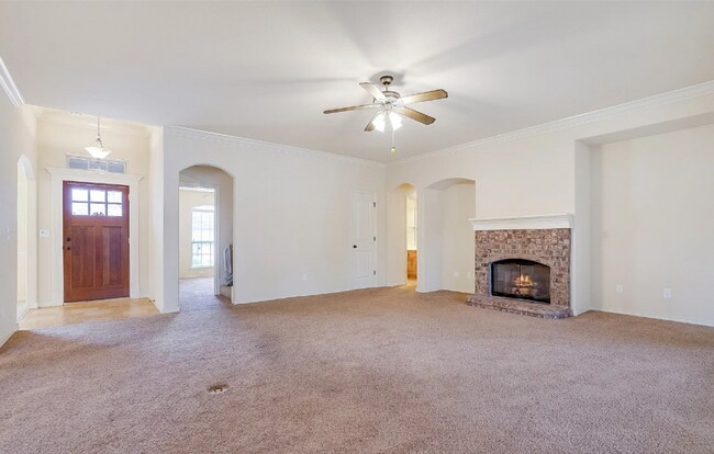 Building Photo - 5 Bed 3 Bath Broken Arrow