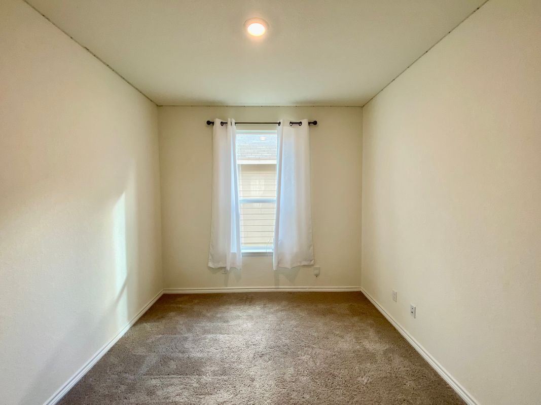 Building Photo - 344 Blacktail Dr