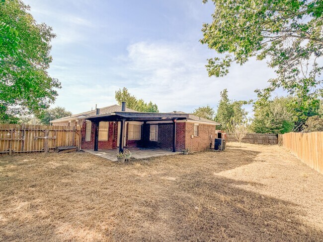 Building Photo - 19703 Vista Lake Ct